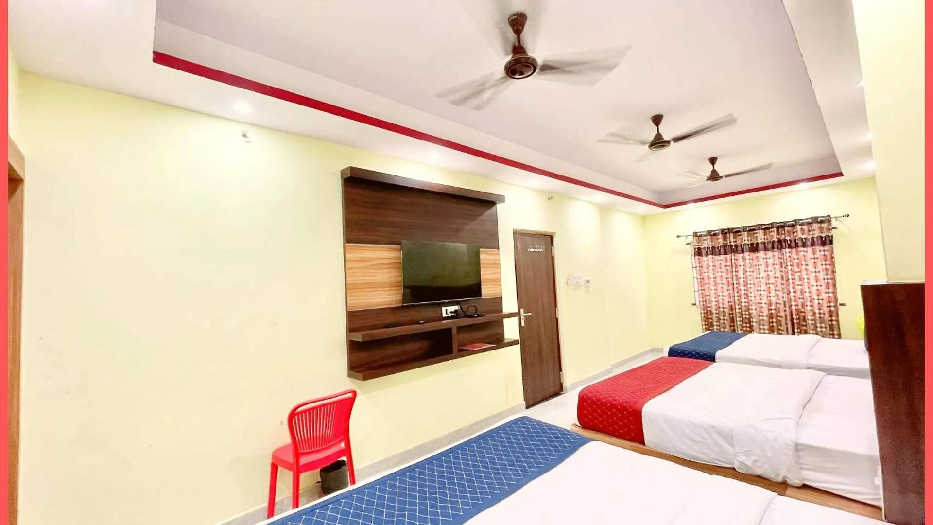 Vns - Hotel Premium Villa Laxmi - V - Warm Hospitality & Comfortable Room In Varanasi Near Kashi Vishwanath Temple - Best Hotel In Varanasi 4*,  Indien